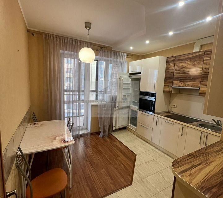 Продаётся 2-комнатная квартира, 74 м²