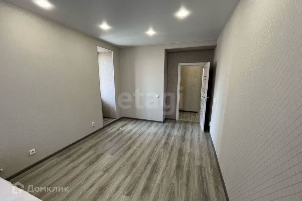 Продаётся 1-комнатная квартира, 42 м²