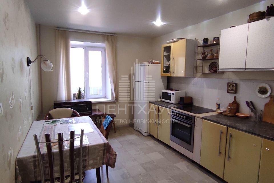 Продаётся 3-комнатная квартира, 74.6 м²