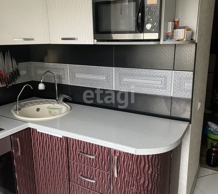 Продаётся 3-комнатная квартира, 52 м²