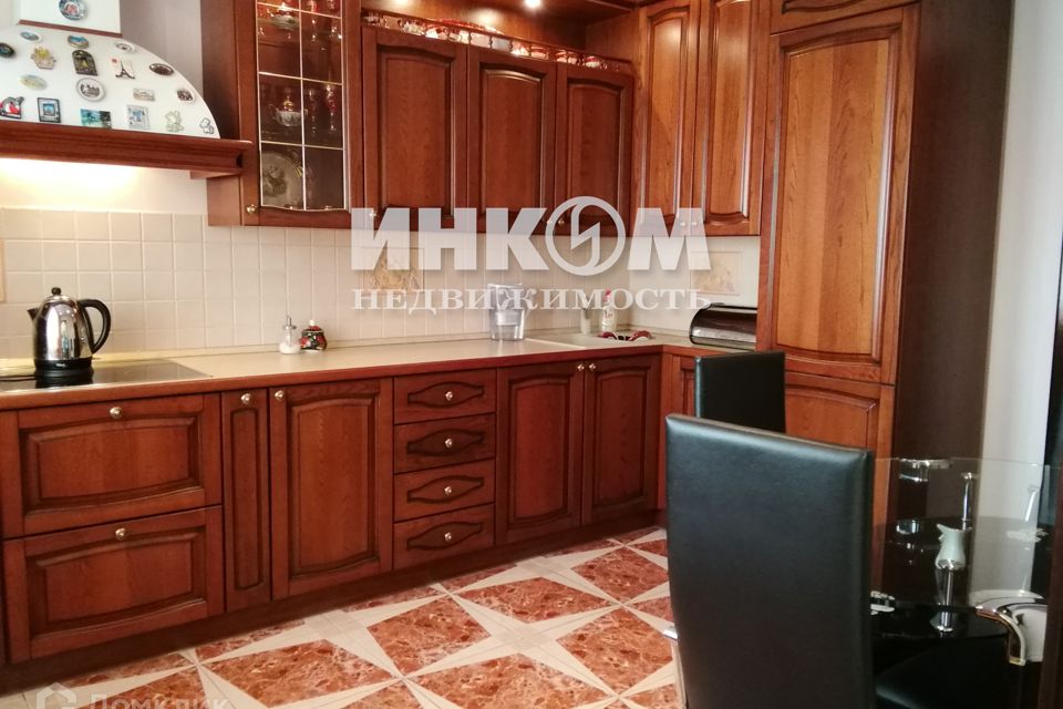 Сдаётся 2-комнатная квартира, 80 м²