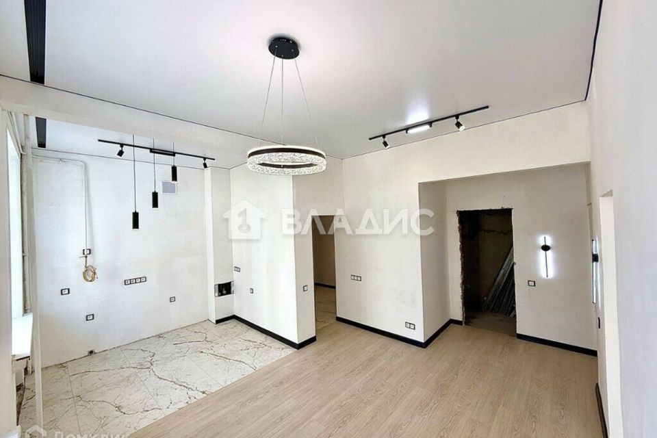 Продаётся 3-комнатная квартира, 55.7 м²