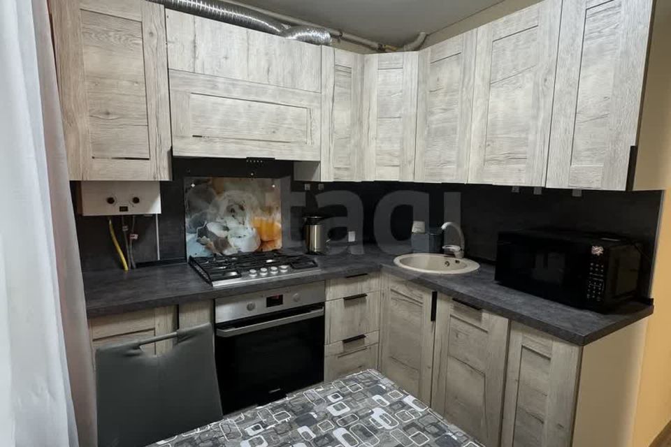 Сдаётся 2-комнатная квартира, 56 м²