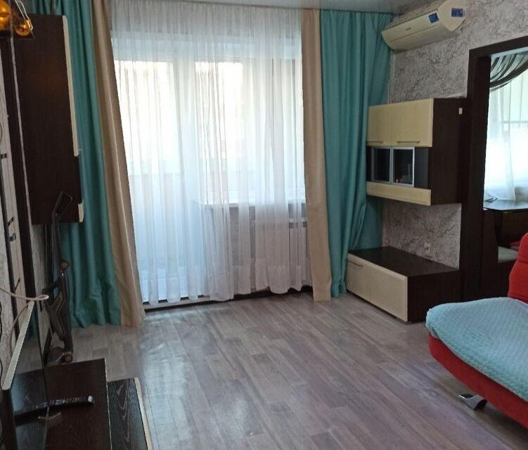 Продаётся 3-комнатная квартира, 47.1 м²