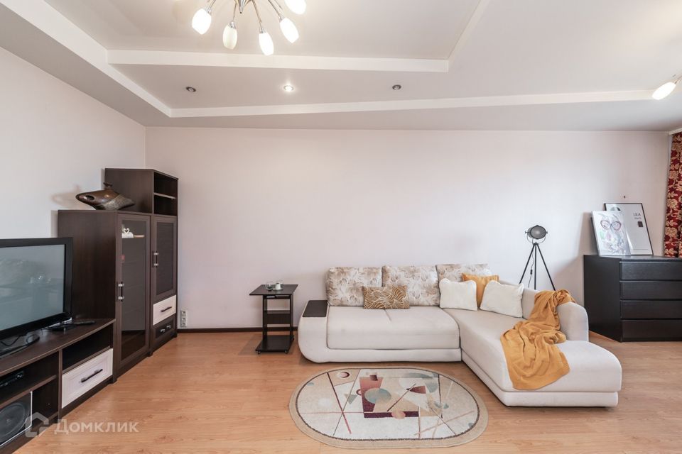 Сдаётся 2-комнатная квартира, 65 м²