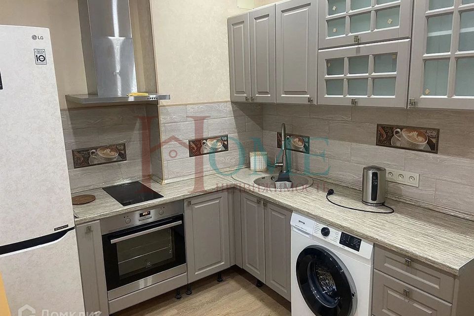 Сдаётся 1-комнатная квартира, 47 м²