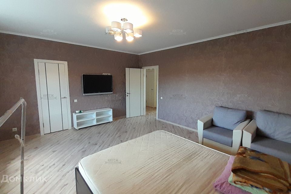 Продаётся 3-комнатная квартира, 113.1 м²