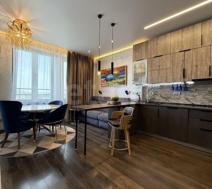 Продаётся 2-комнатная квартира, 65 м²