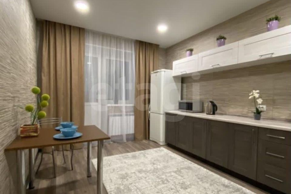 Продаётся 3-комнатная квартира, 82.7 м²