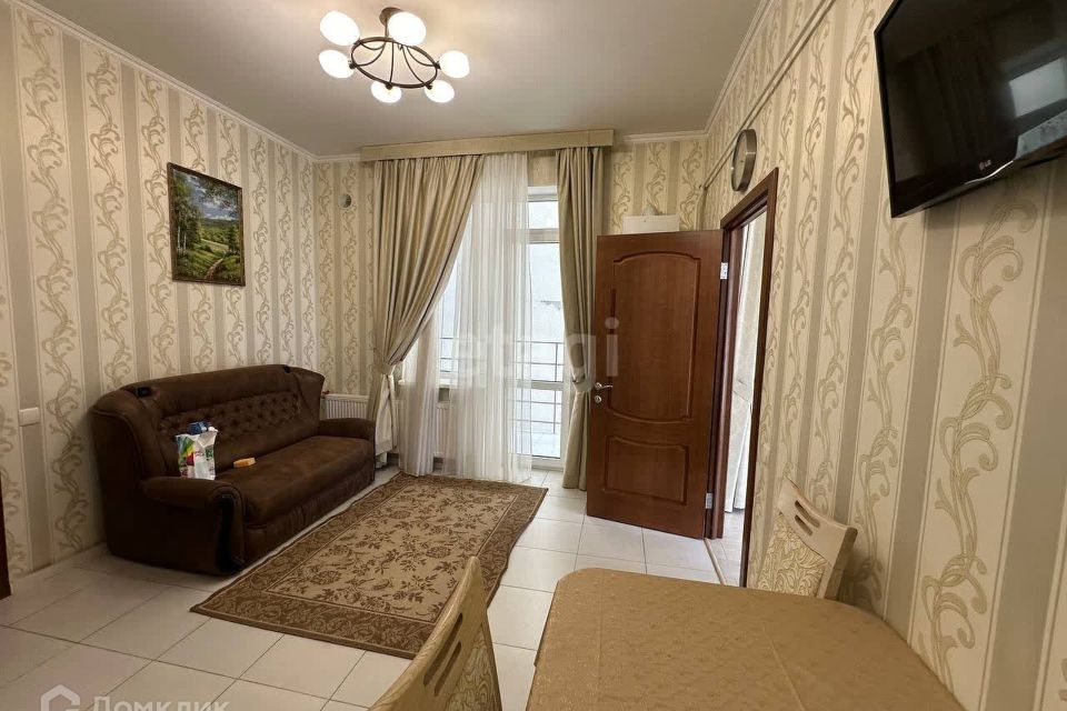 Продаётся 2-комнатная квартира, 93 м²