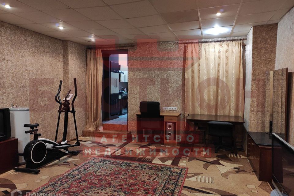 Продаётся 4-комнатная квартира, 99 м²
