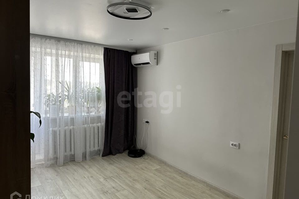 Продаётся 3-комнатная квартира, 49 м²