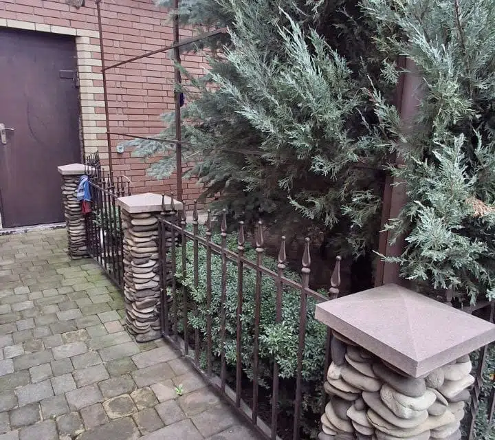 Продаётся 3-этажный дом, 281 м²