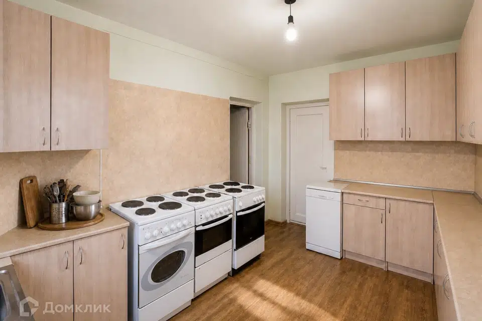 Продаётся комната в 11-комн. квартире, 12 м²
