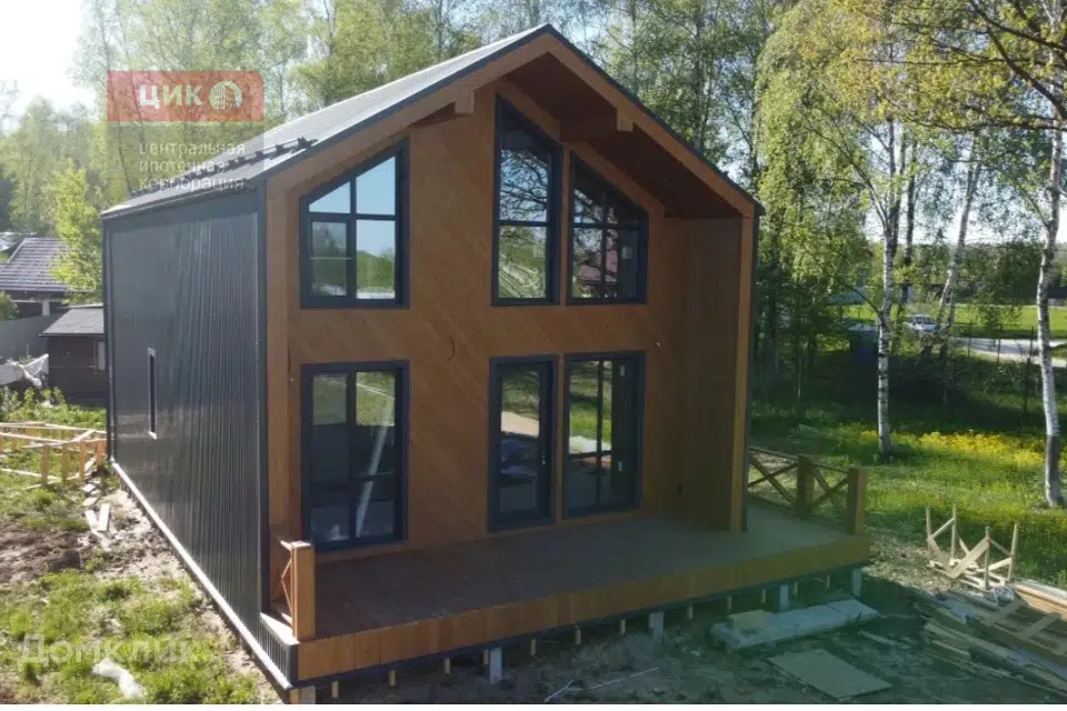 Продаётся 2-этажный дом, 127 м²