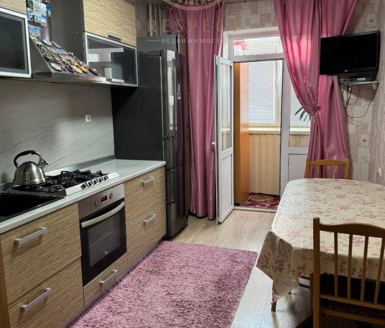 Продаётся 3-комнатная квартира, 74.9 м²
