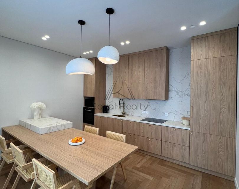 Сдаётся 3-комнатная квартира, 95 м²