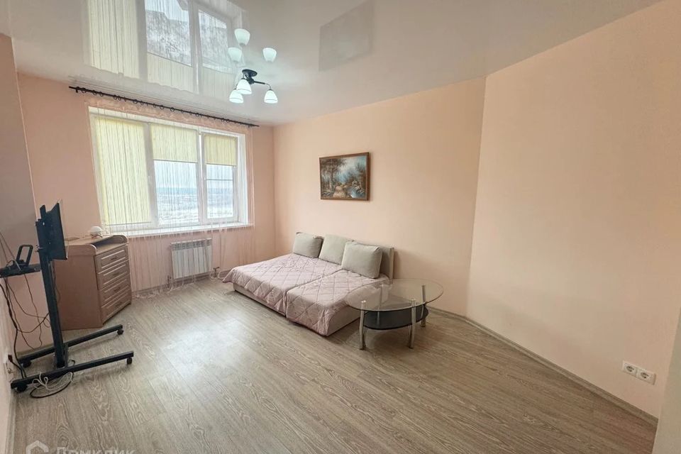 Продаётся 1-комнатная квартира, 42.4 м²