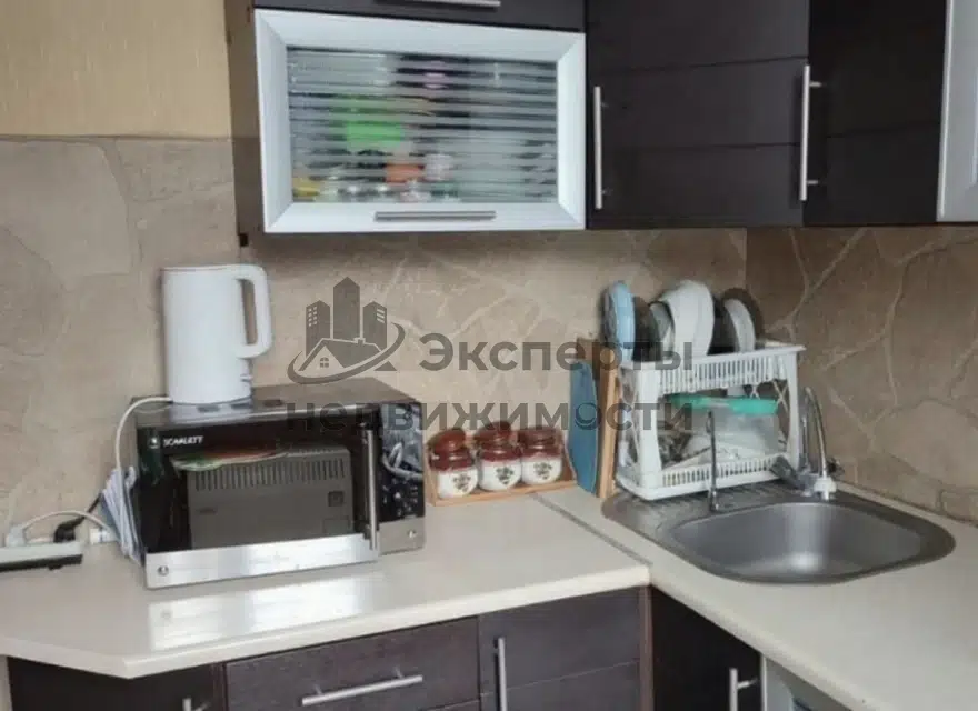 Продаётся 3-комнатная квартира, 53.9 м²