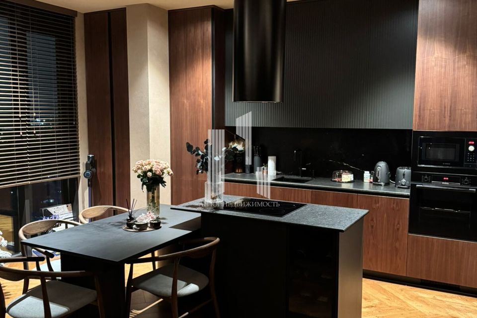 Продаётся 2-комнатная квартира, 69 м²