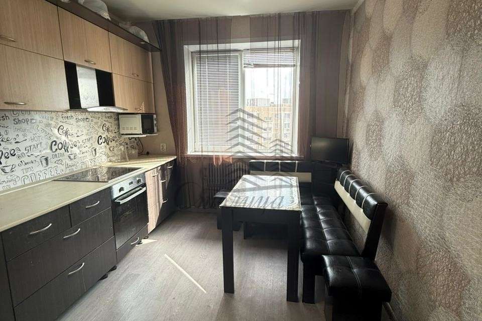 Продаётся 4-комнатная квартира, 70 м²