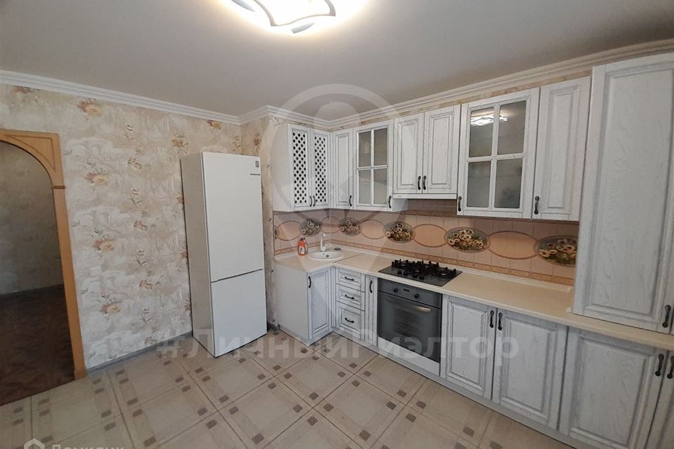 Сдаётся 1-комнатная квартира, 54 м²