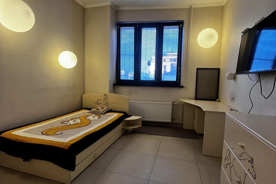 Продаётся 2-комнатная квартира, 68.2 м²