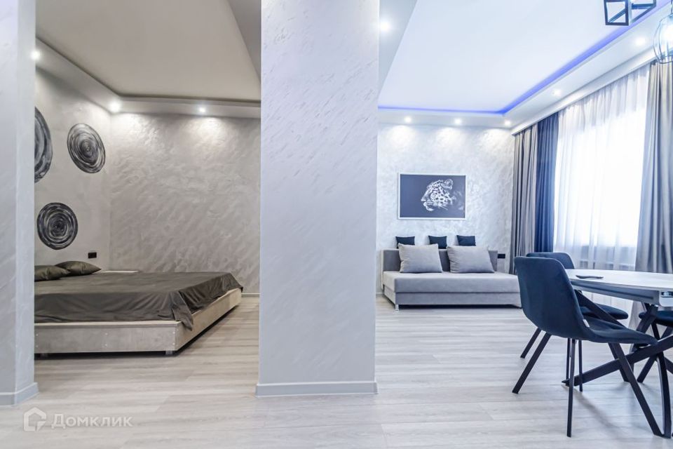 Сдаётся 2-комнатная квартира, 70 м²