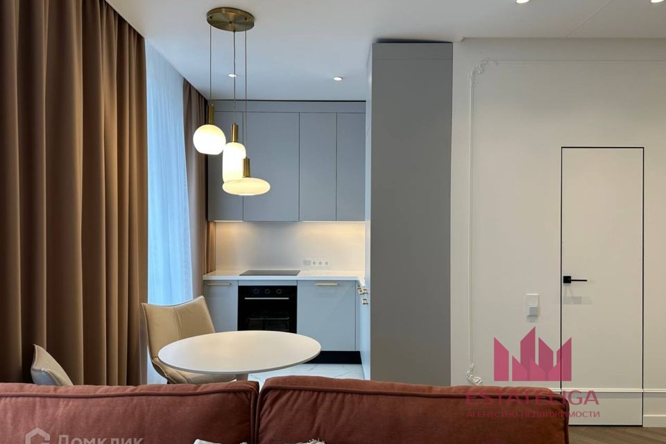 Сдаётся 1-комнатная квартира, 42 м²