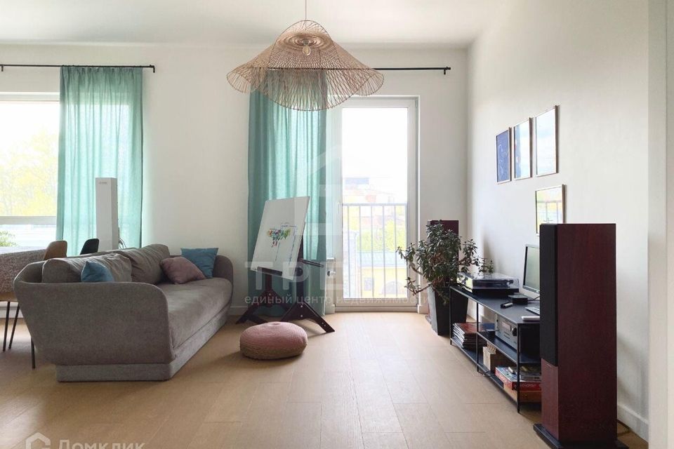 Продаётся 2-комнатная квартира, 67.4 м²