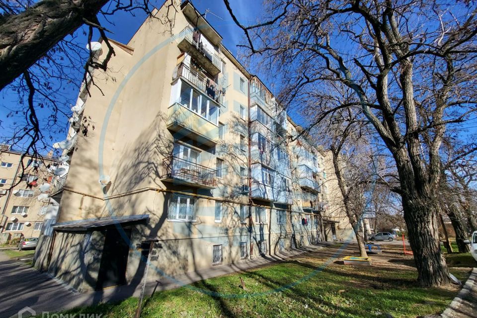 Крона белоугольная ул 6а. Белоугольная 10 а ессентуки. Крона белоугольная ул 6а. , 14. Белоугольная 10 а ессентуки.