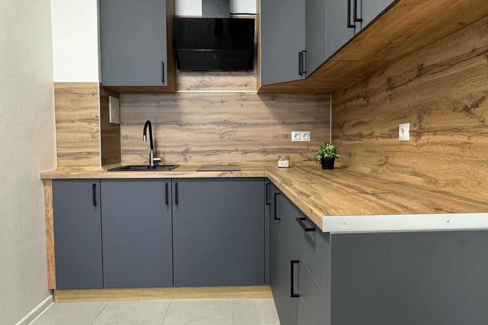 Продаётся 1-комнатная квартира, 41 м²
