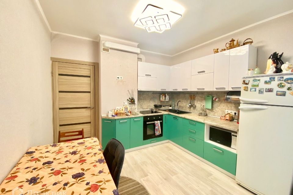Продаётся 2-комнатная квартира, 61.2 м²