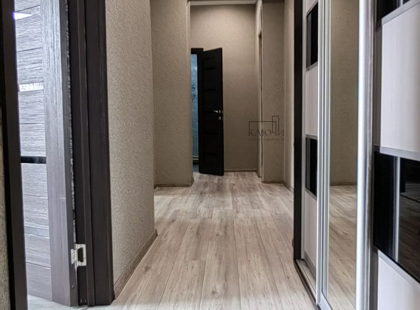 Продаётся 2-комнатная квартира, 56.6 м²