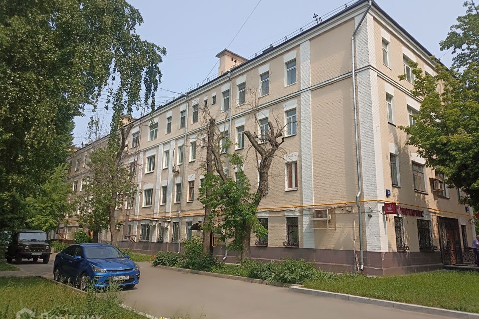 Продаётся комната в 1-комн. квартире, 12.8 м²