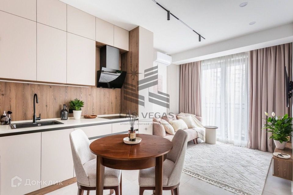 Сдаётся 1-комнатная квартира, 43 м²
