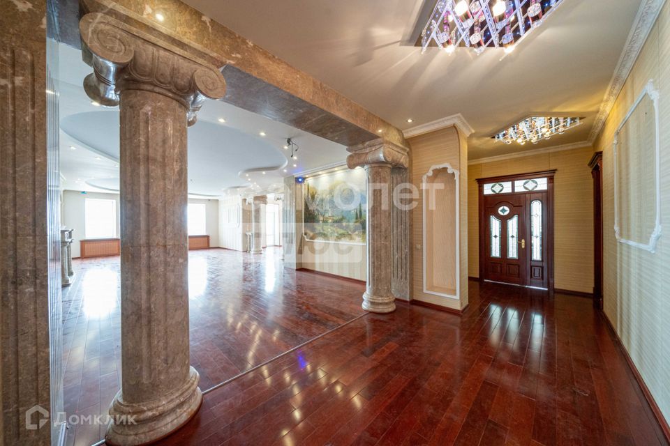 Продаётся 5-комнатная квартира, 289.5 м²