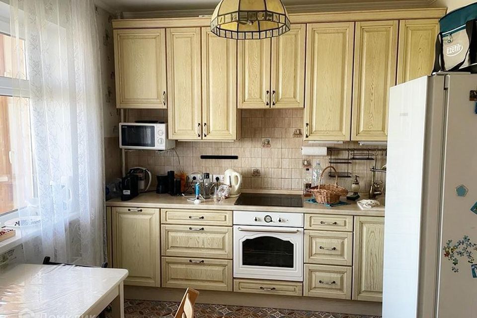 Сдаётся 2-комнатная квартира, 56 м²