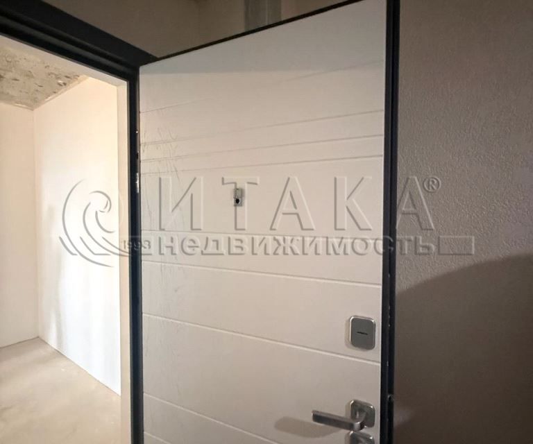 Продаётся 3-комнатная квартира, 160 м²