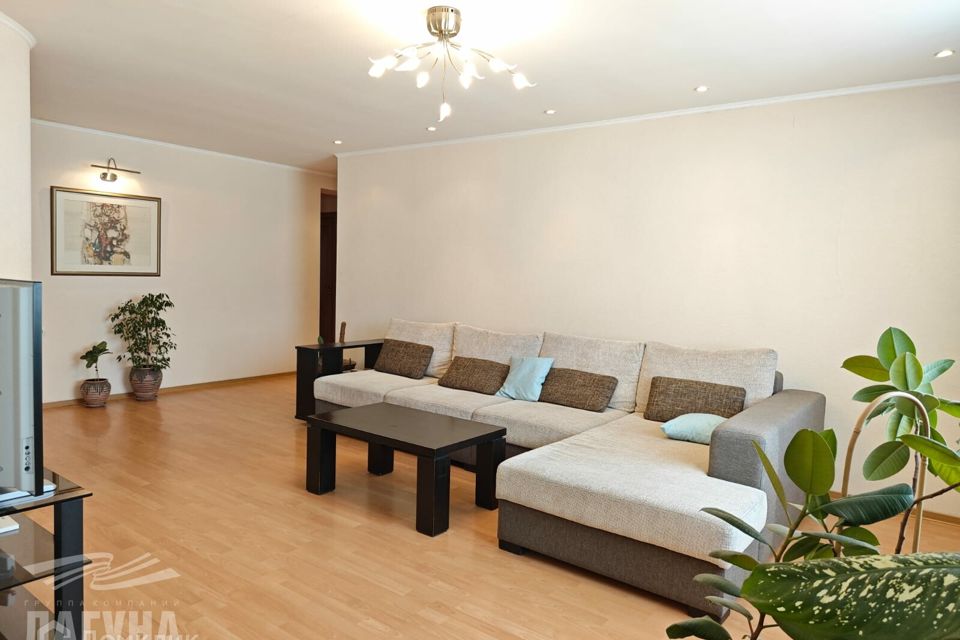 Сдаётся 3-комнатная квартира, 88 м²