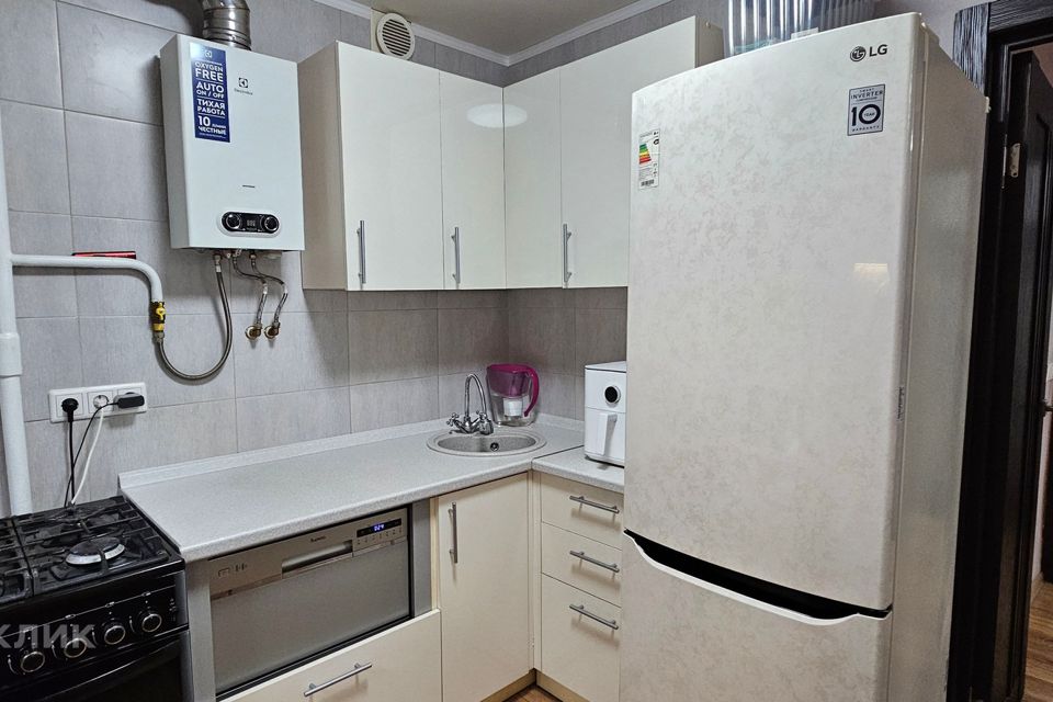 Продаётся 1-комнатная квартира, 27.7 м²