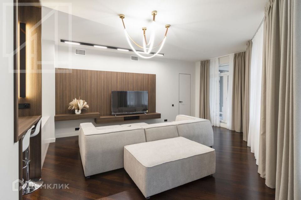 Сдаётся 2-комнатная квартира, 95 м²