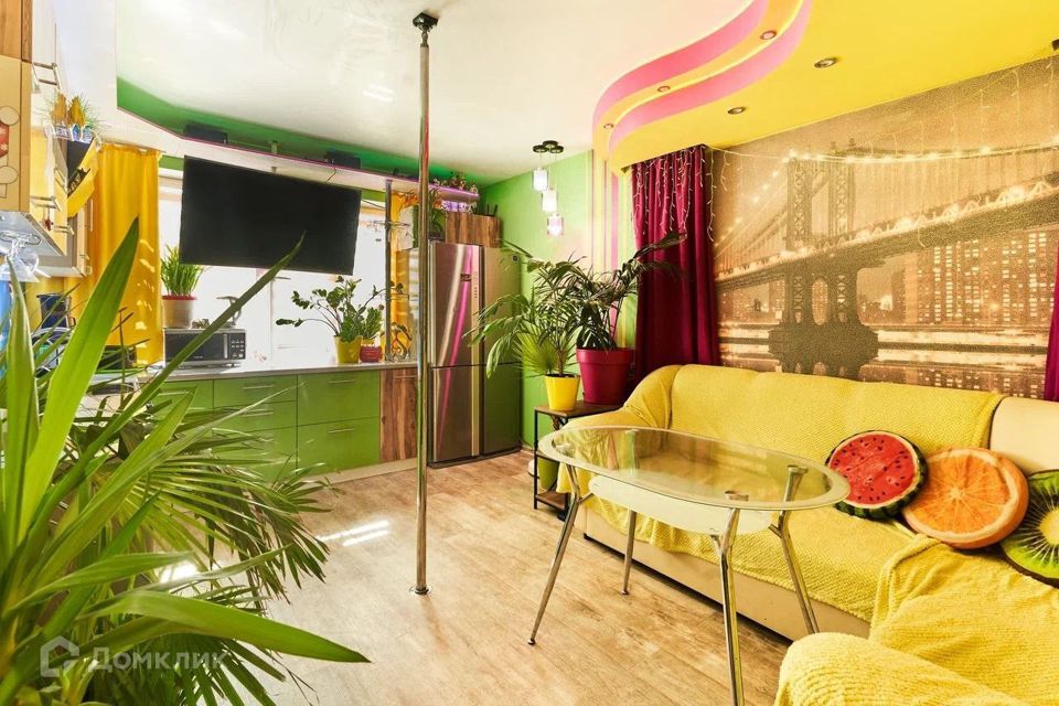 Продаётся 2-комнатная квартира, 56.9 м²