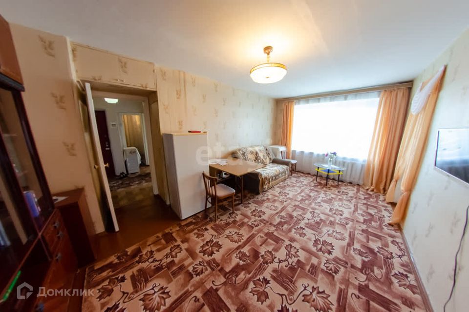 Продаётся 4-комнатная квартира, 62.7 м²