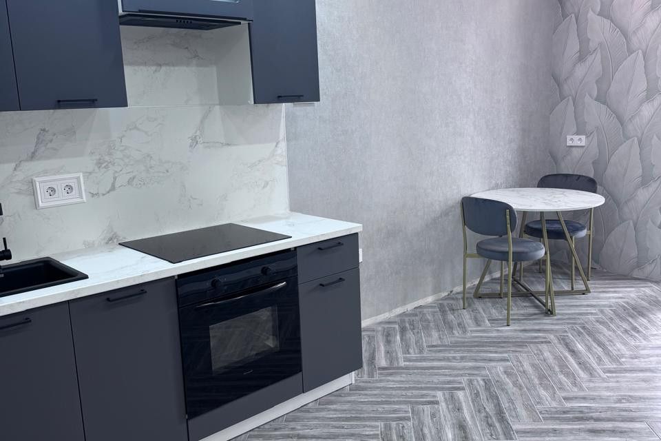 Продаётся 1-комнатная квартира, 37.8 м²