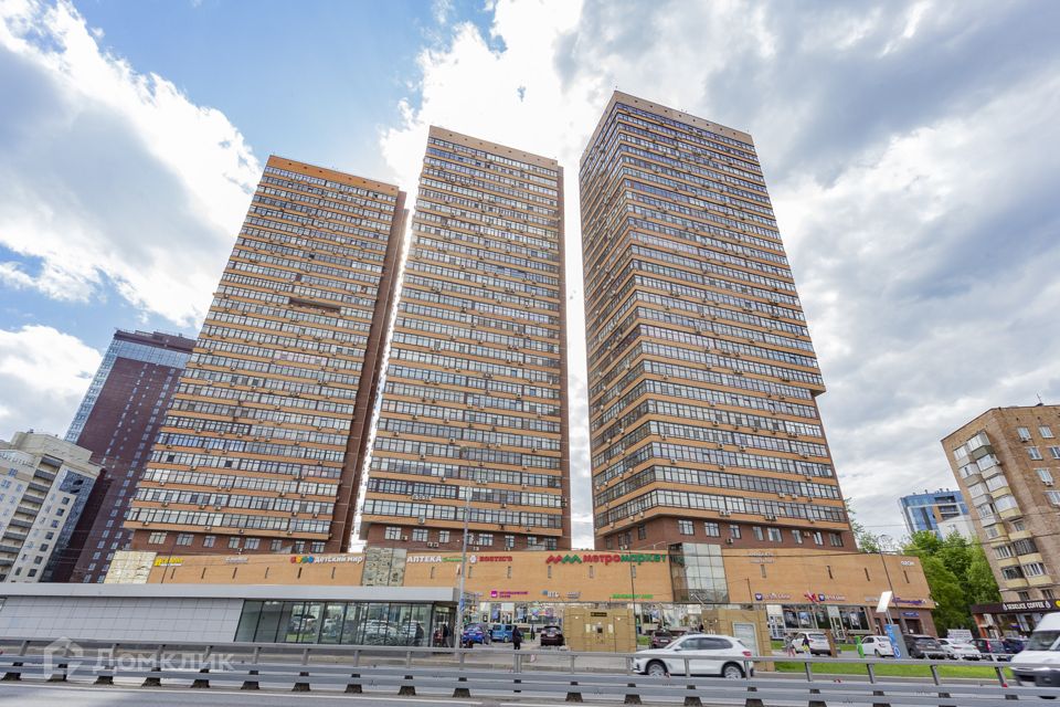 Продаётся 3-комнатная квартира, 105.48 м²