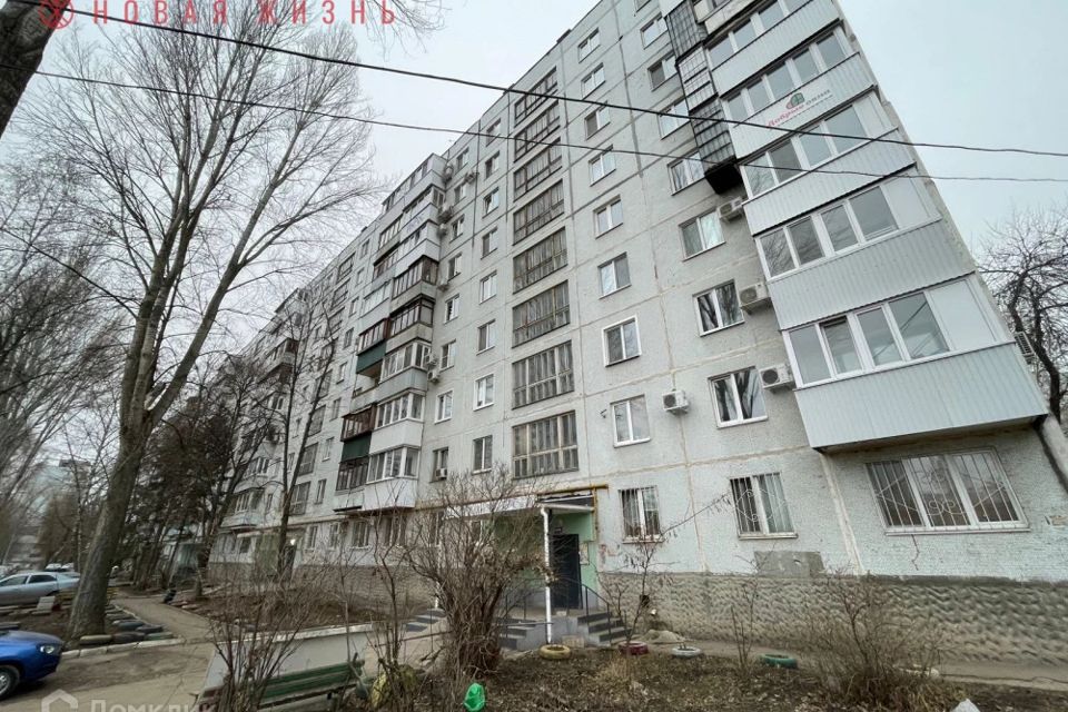 Продаётся 3-комнатная квартира, 59.8 м²
