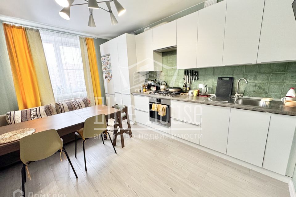 Продаётся 1-комнатная квартира, 46.4 м²