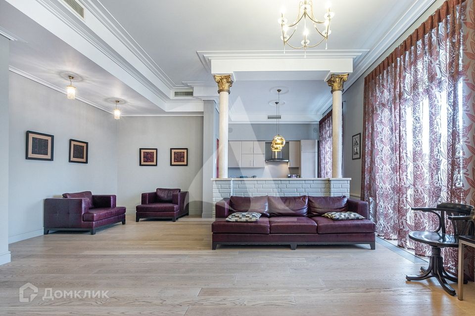 Сдаётся 2-комнатная квартира, 89 м²