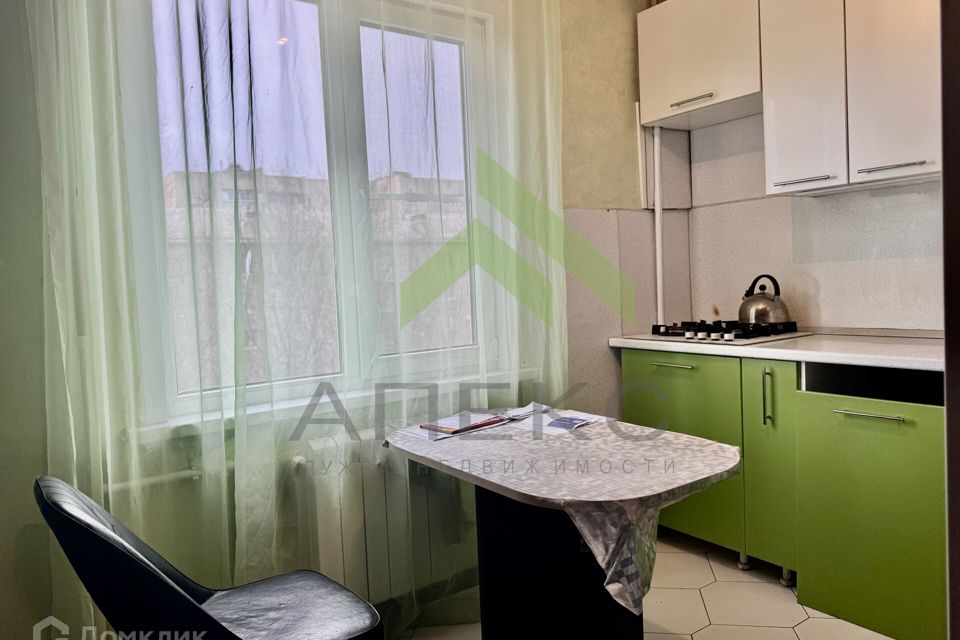 Продаётся 4-комнатная квартира, 68 м²
